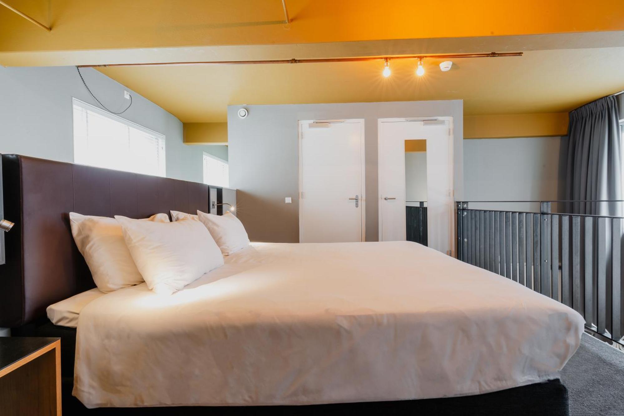 Apartments De Hallen Амстердам Номер фото
